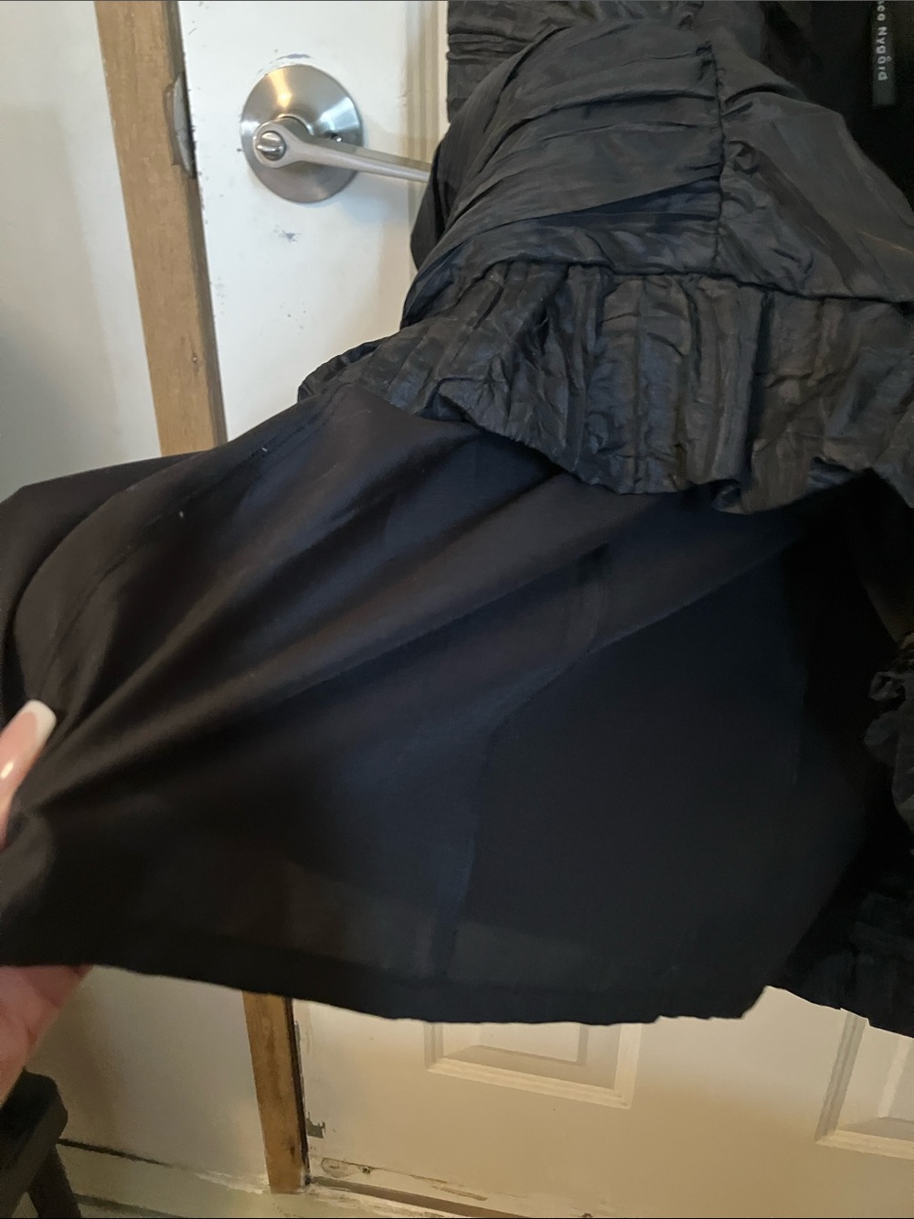 Black Ruffle-Trim Skirt - Picture 6 of 6